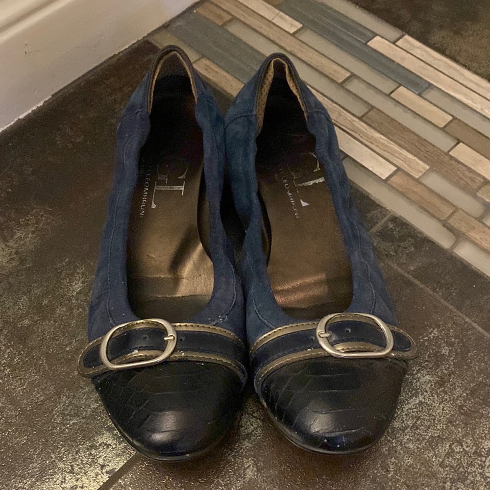 AGL flats